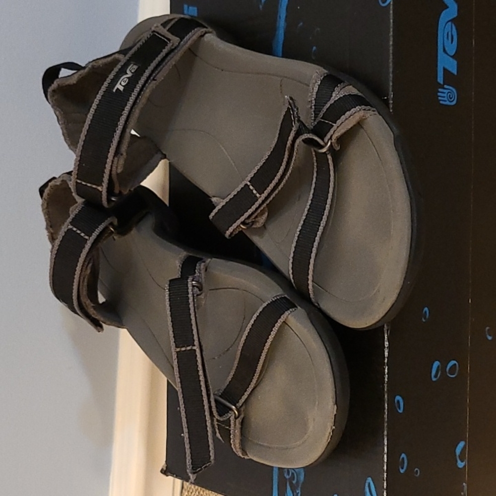 Teva Womens Sandles